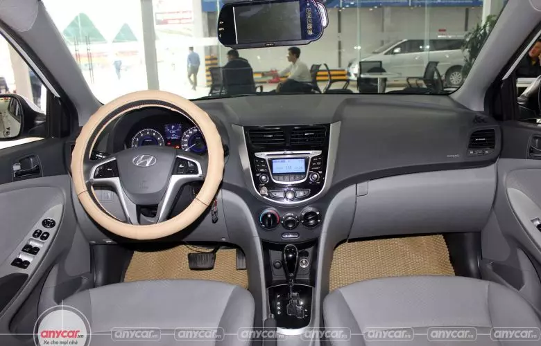 Nội thất Hyundai Accent 2017