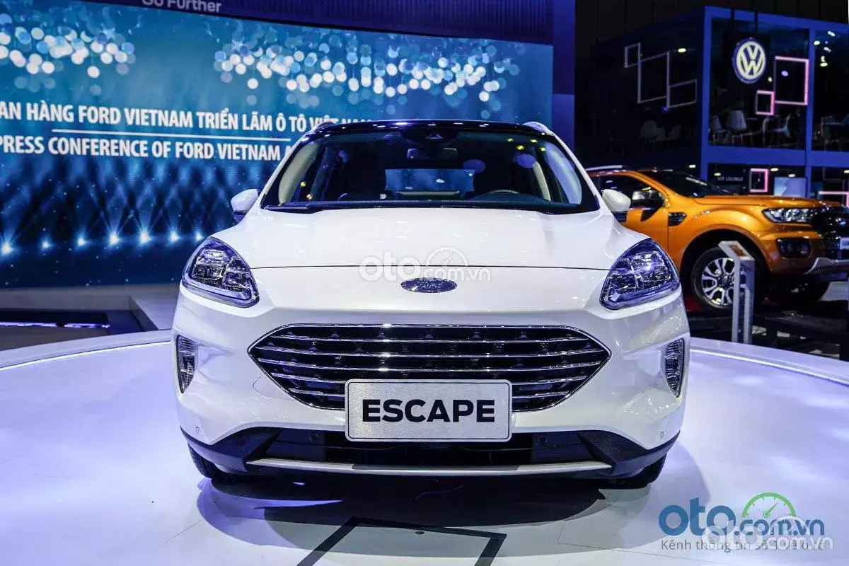 Giá xe Ford Escape thế hệ mới cập nhật hàng tháng - Ảnh 1