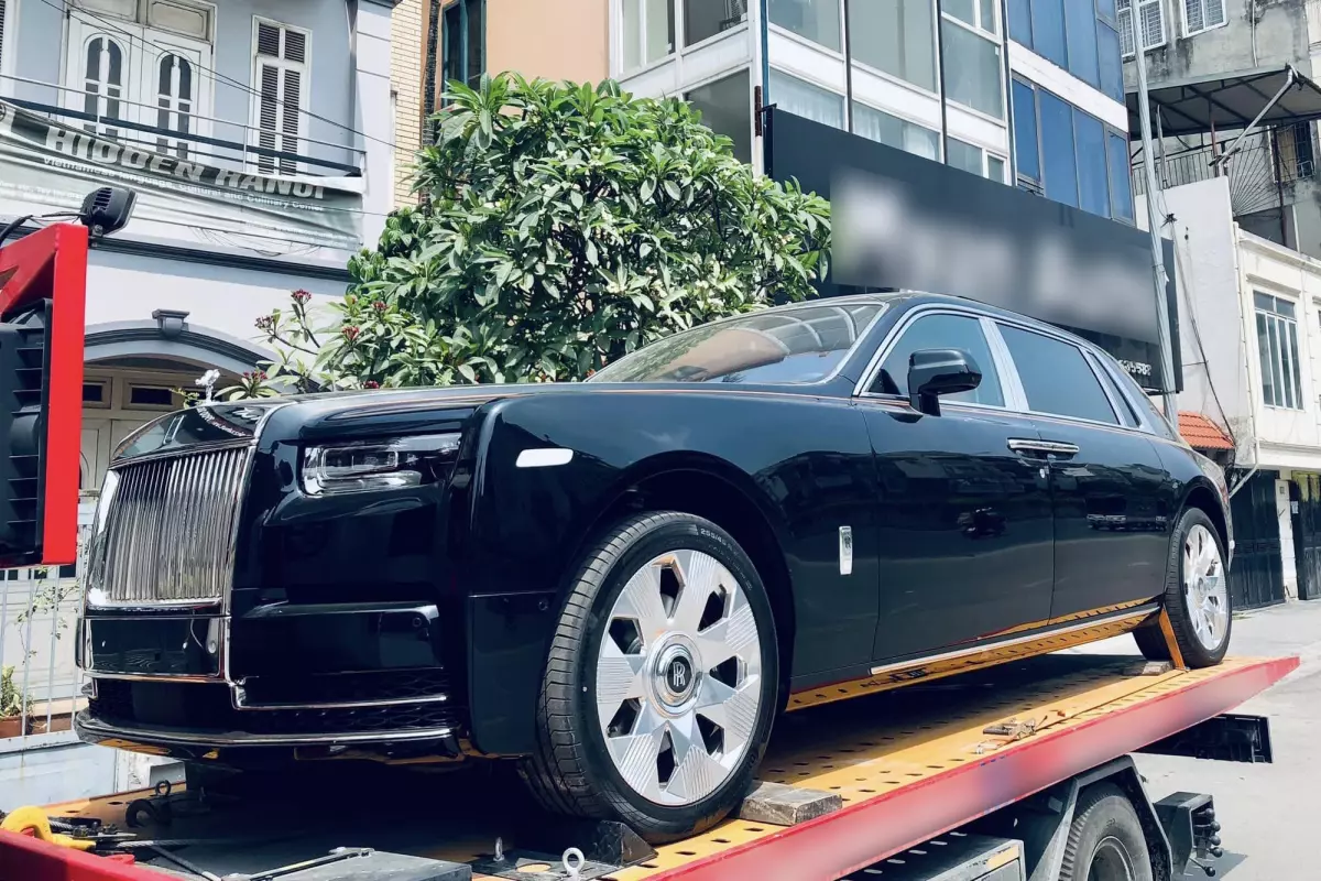 Tùy chọn vành mới là một trong những thay đổi trên Rolls-Royce Phantom 2023