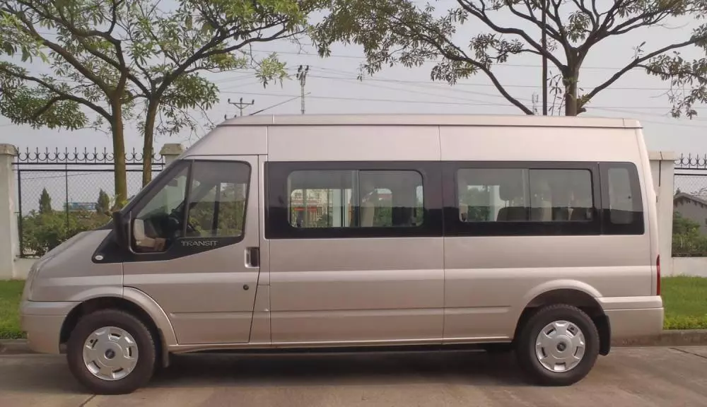 Thông số kỹ thuật xe Ford Transit kèm giá lăn bánh mới nhất 11