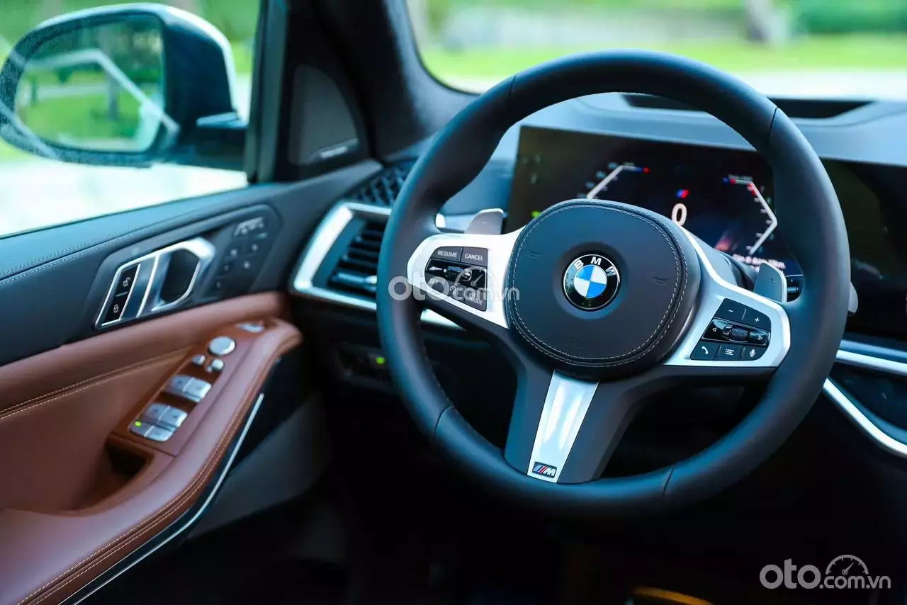 Đèn hậu xe BMW X7.