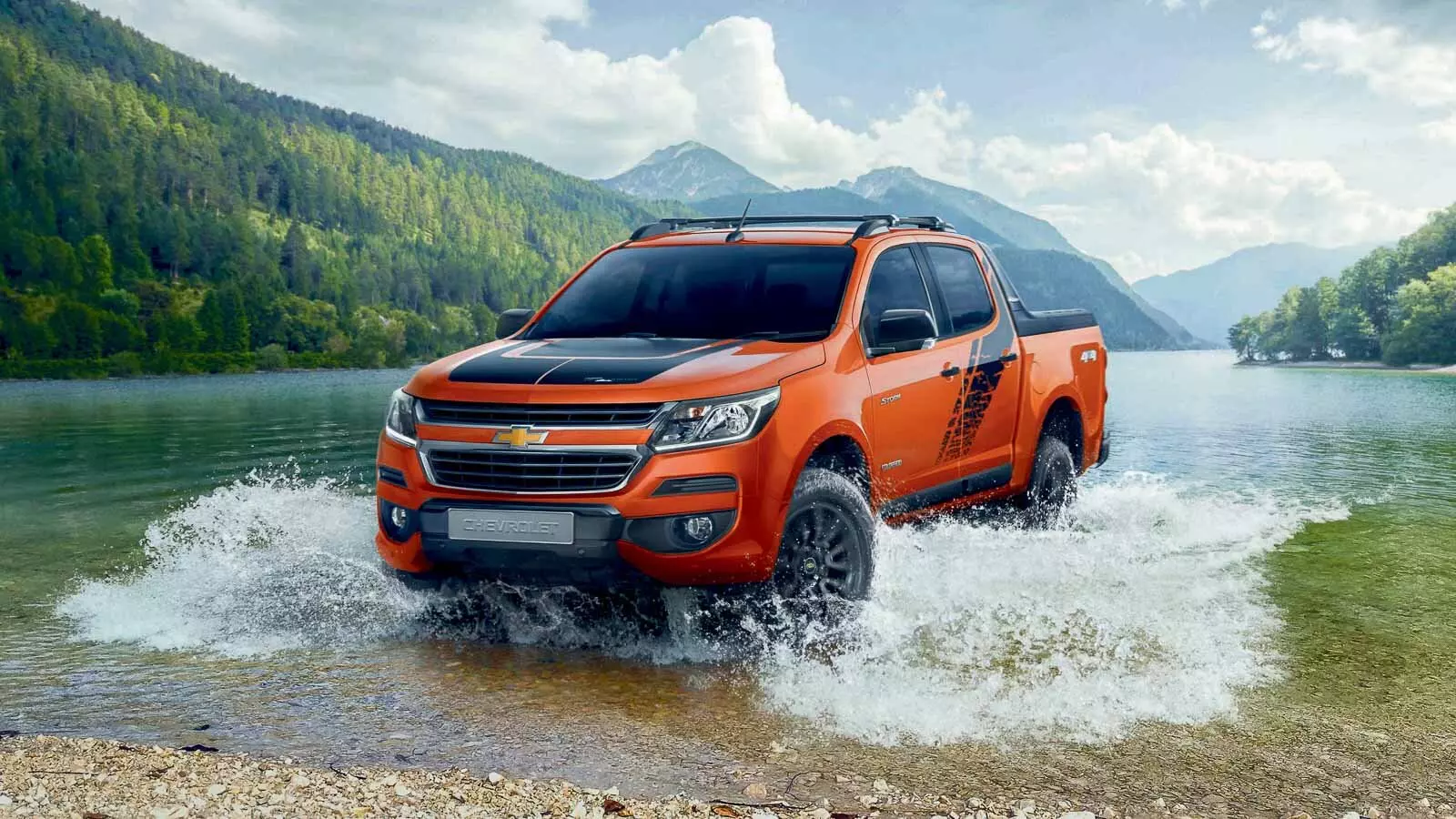 Thông số kỹ thuật và giá lăn bánh xe bán tải Chevrolet năm 2019