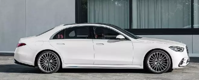 Mercedes S400 cản trước và hốc gió