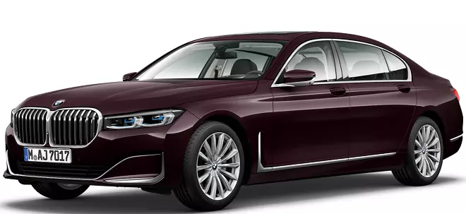 BMW 730Li đuôi xe