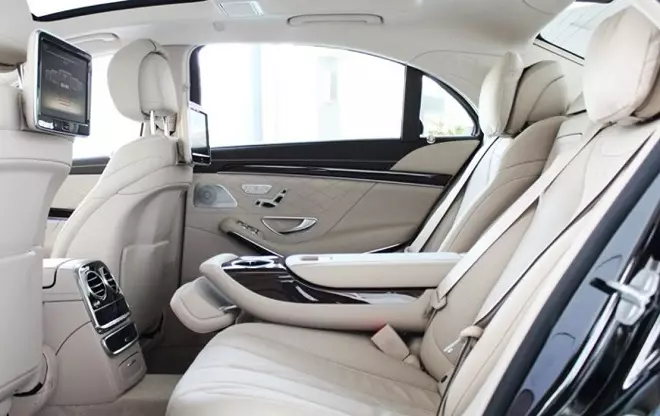 Mercedes S400 ghế sau