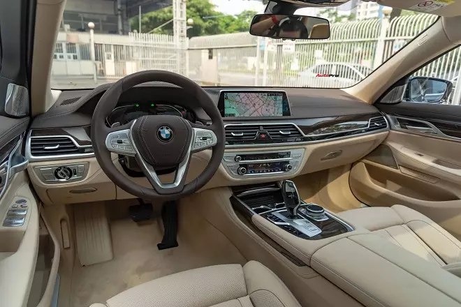 BMW 730Li nội thất