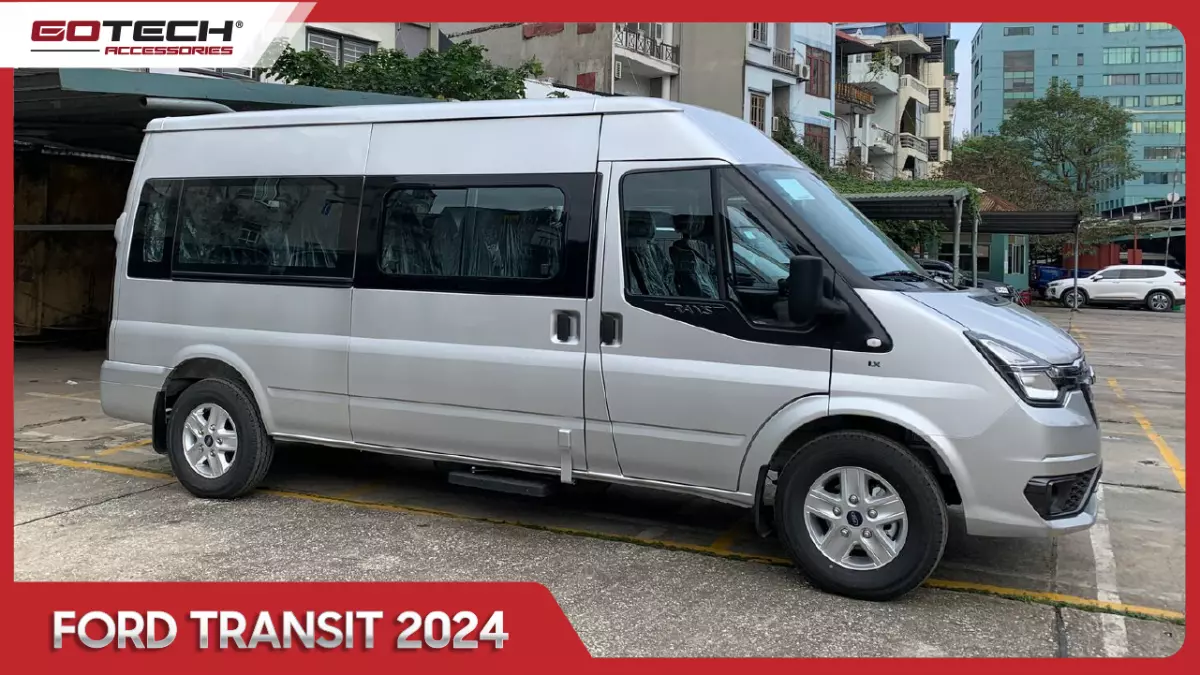 Xe Ford Transit 2024 giao diện