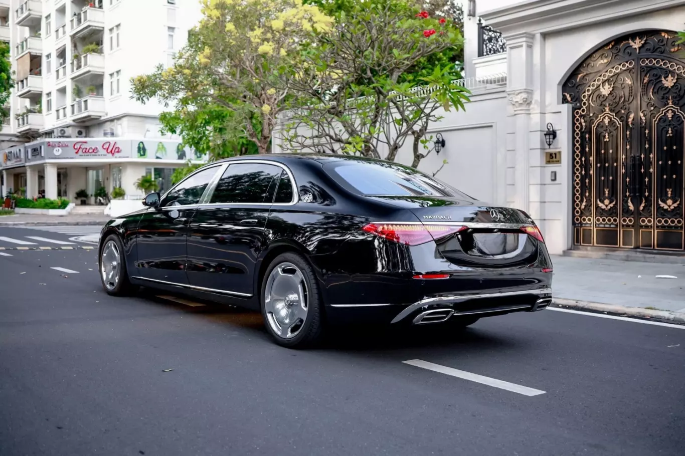 Vừa lăn bánh 5.000 km, xe sang Mercedes-Maybach S450 ‘siêu lướt’ bán lại ‘bay’ ngay cả tỷ đồng 378156