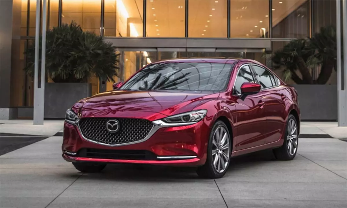 Mazda 6 giá bao nhiêu