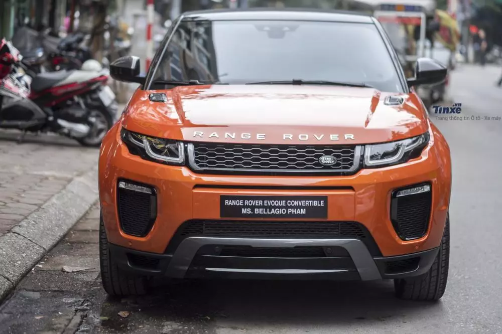 Mui xếp mềm điều khiển điện là điểm nhấn của mẫu xe Range Rover Evoque Convertible