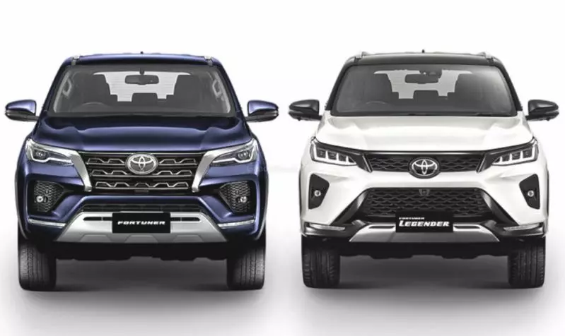 Toyota Fortuner 2021 - So sánh phần đầu xe giữa bản thường và bản Legender