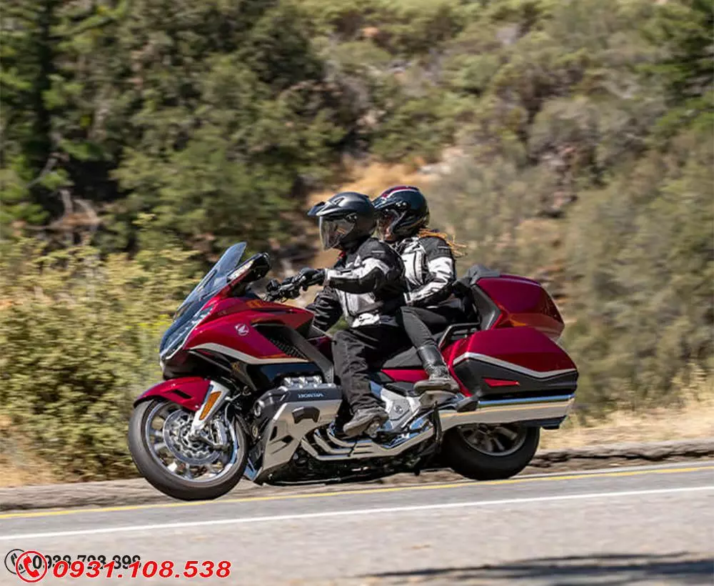 Honda Gold Wing 1800DTC mua về từ hãng Từ Nhật