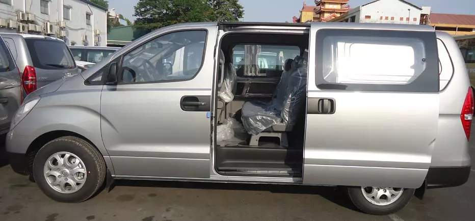 thân xe hyundai starex 6 chỗ