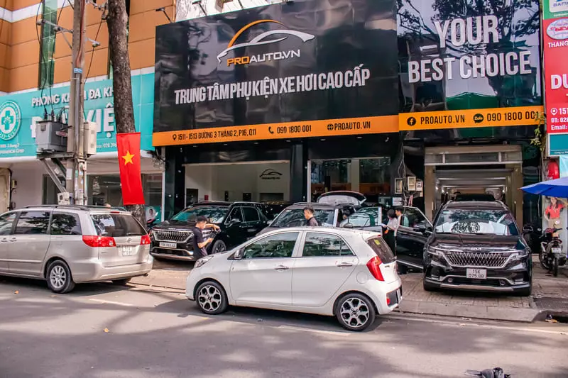 ProAuto.vn - Trung tâm đổi màu nội thất xe Kia Cerato uy tín tại TPHCM