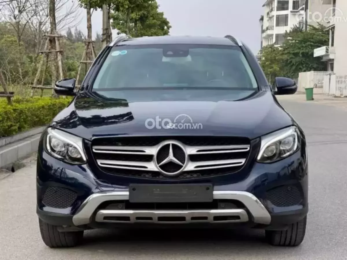 Giá Mercedes-Benz GLC 250 2020