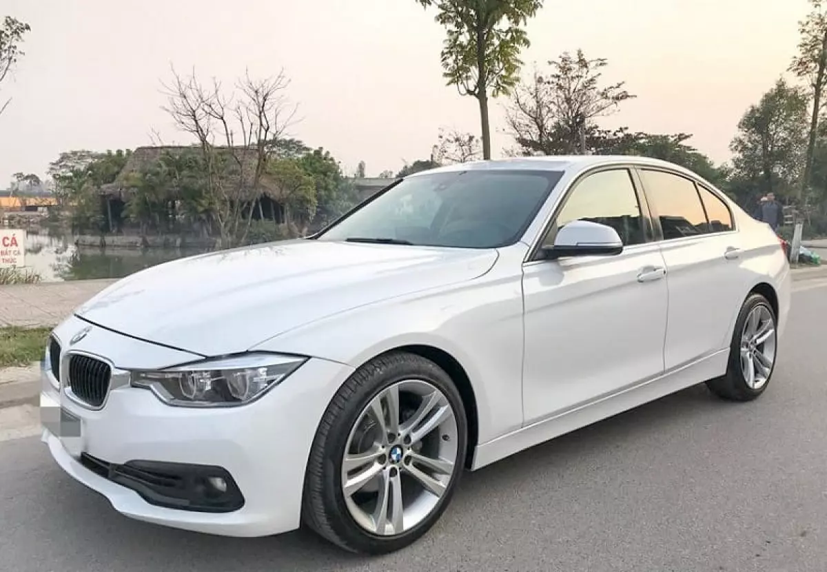 Vài nét về BMW 320i