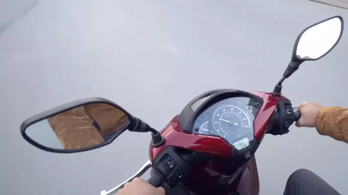 Gương xe máy