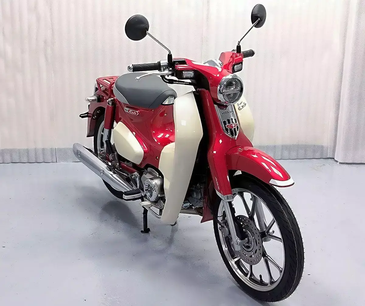 Honda Super Cub C125 nhập khẩu chính ngạch